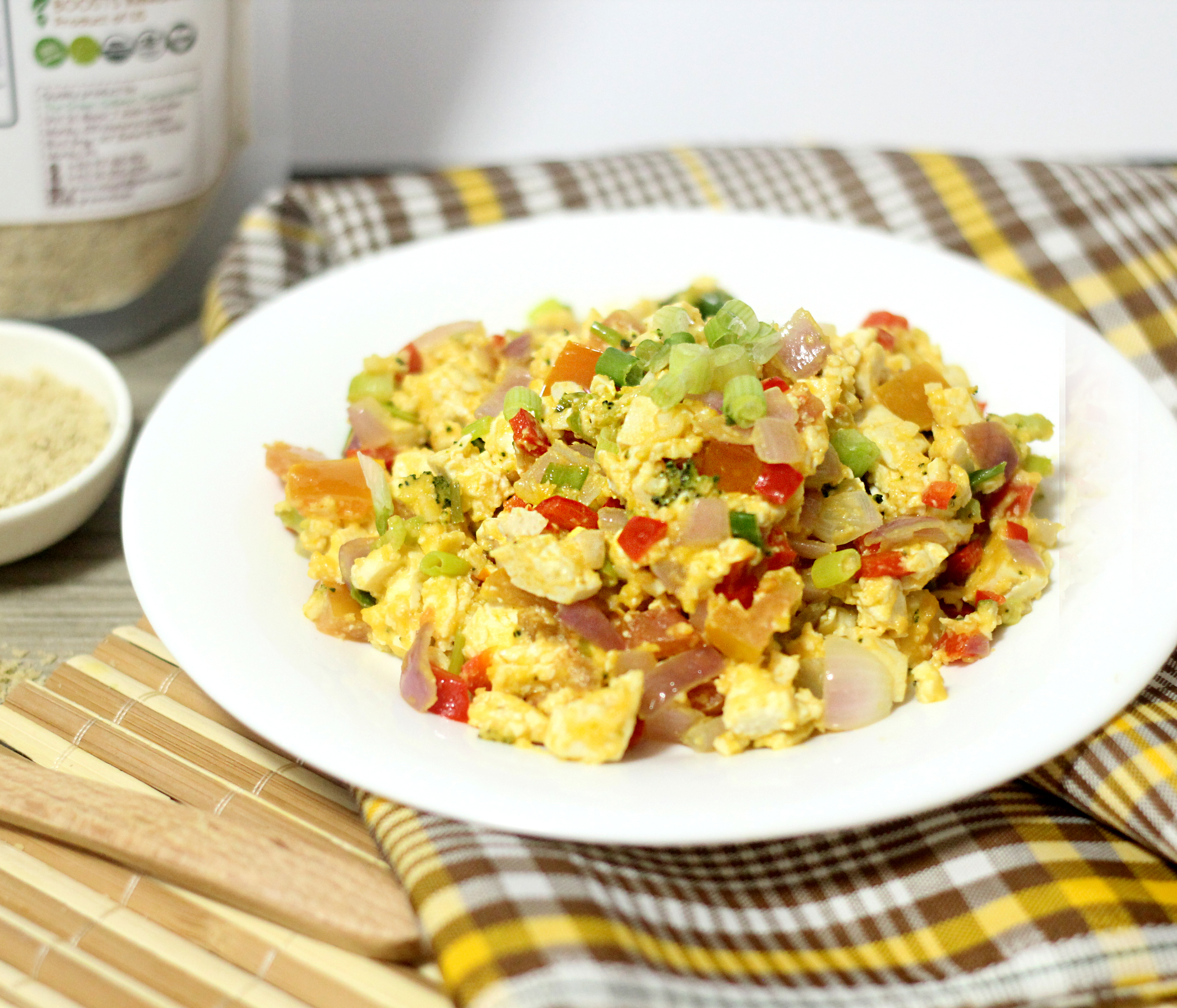 Cheesy Vegan Tofu Scramble
